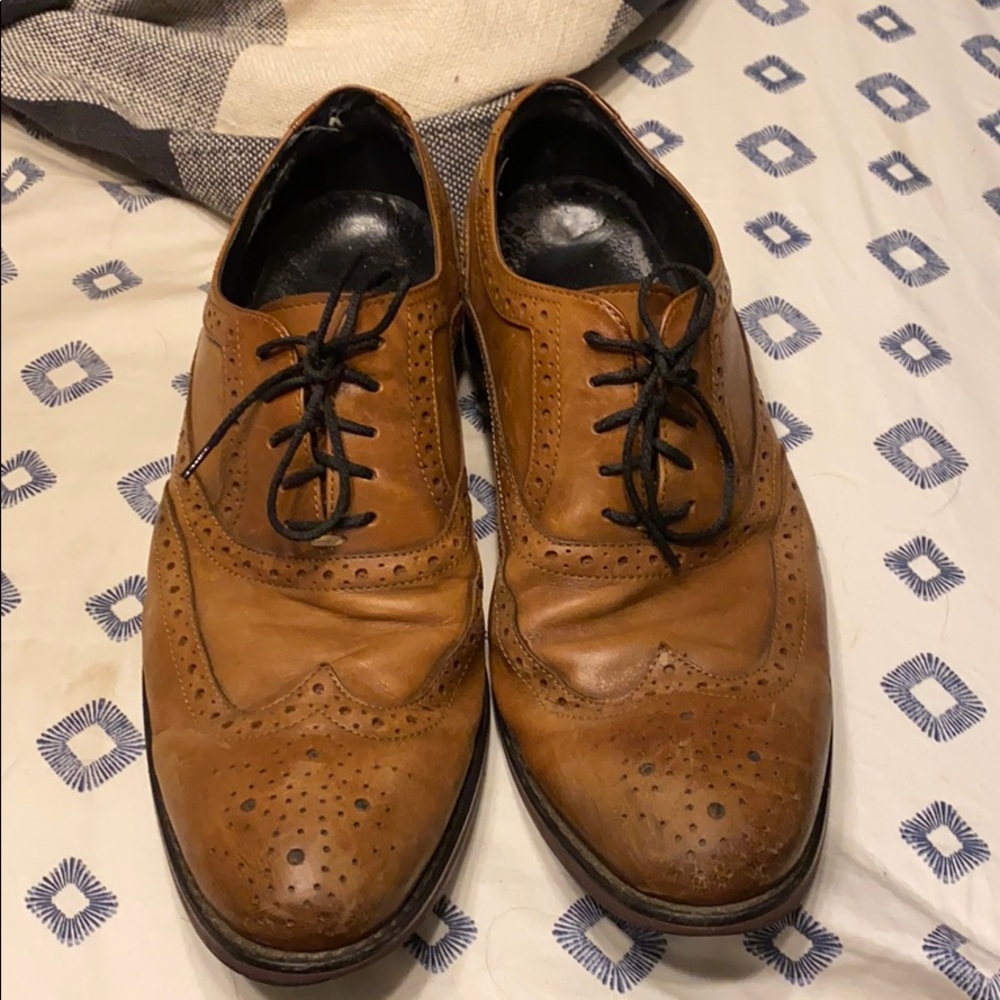 Size 10 brown wingtip dress shoes
